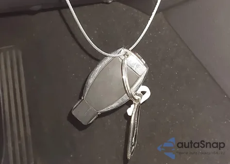 2011 Mercedes-Benz E 350 из США, поврежденный, VIN WDDHF5GB5BA466970